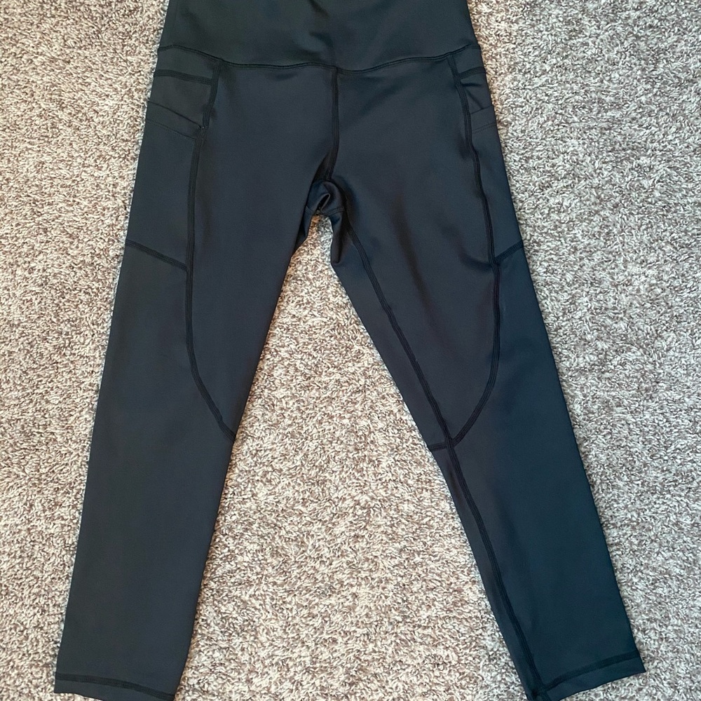 Zyia leggings